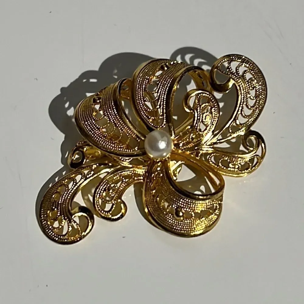 Vintage Gold Tone Filigree Brooch with Faux Pearl Center “Western Germany”